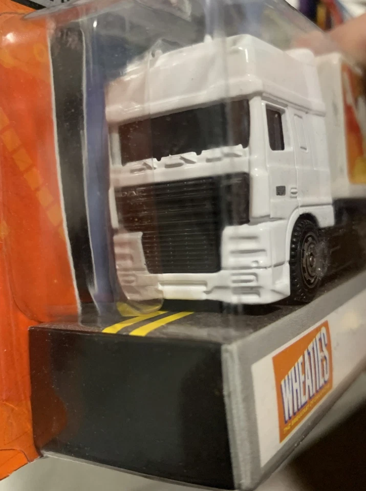 Matchbox Convoy Big Rigs DAF Space Cab "Wheaties" - Image 3 of 4