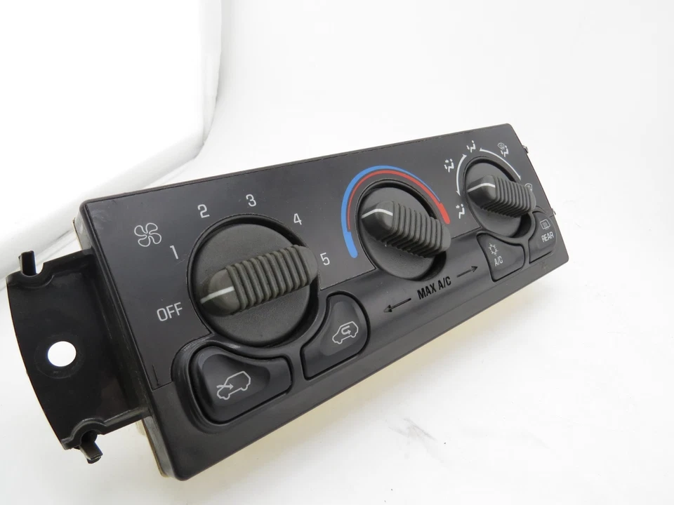 1999-2003 Chevy GMC | Tahoe Yukon Silverado | AC Heater Climate Control Panel - Image 2 of 4