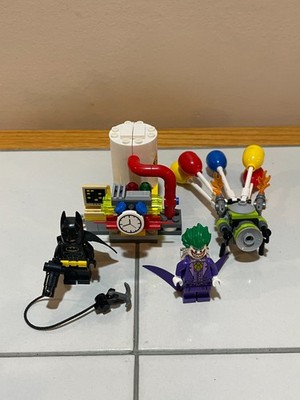 LEGO Batman Movie 70900 The Joker Balloon Escape Retired Complete w/ Minifigs