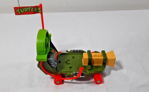 1988 Playmates TMNT Vintage CHEAPSKATE Toy Vehicle & Flag