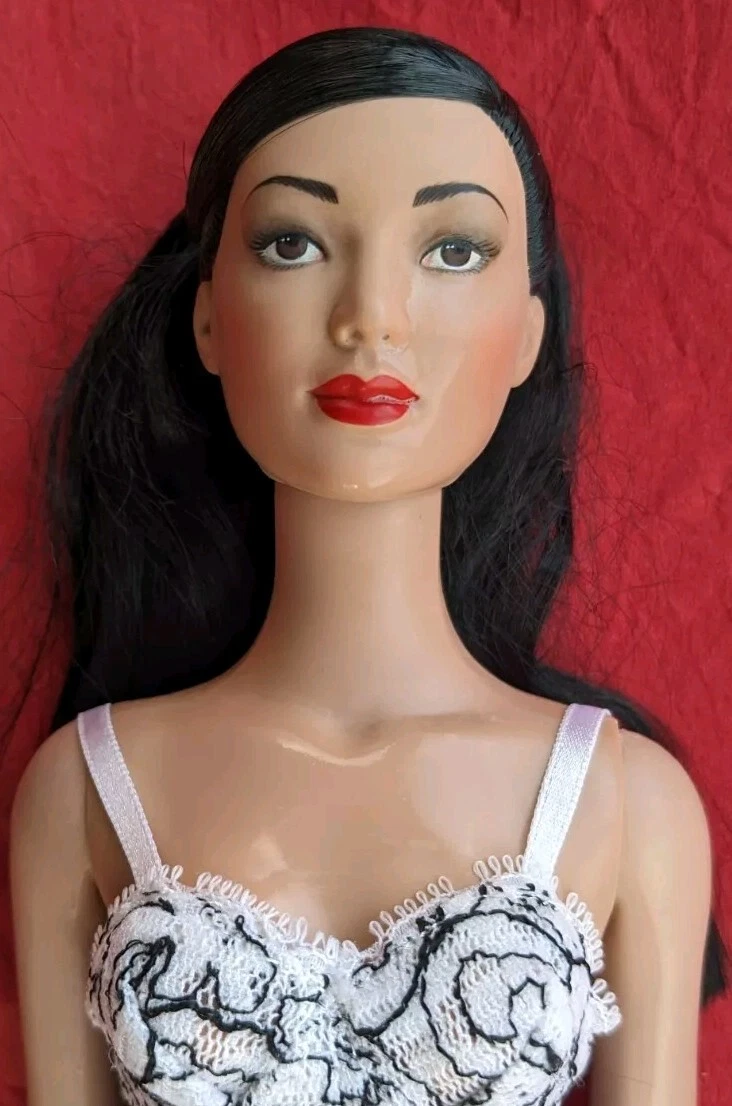 Ensemble J. WU pour TONNER DOLL. RARE | UK