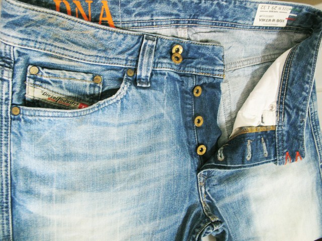 *HOT AUTHENTIC Men's DIESEL @ VIKER-R-BOX 8MY STRAIGHT LEG DISTRESS Jeans 29 x32 | eBay