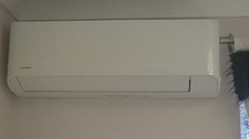 Air Conditioning unit wall mounted Toshiba