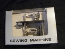 Vintage Dollhouse Miniatures Concord M605 Sewing Machine unused in box
