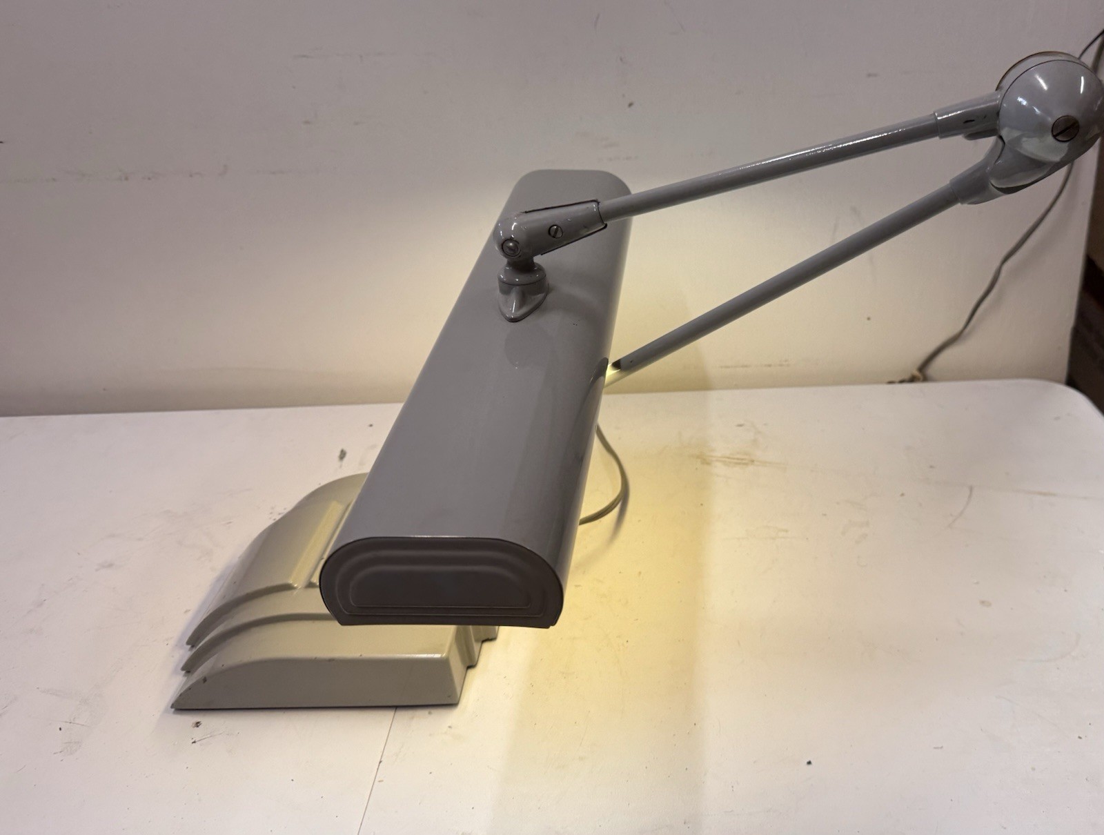 50s MCM Art Specialty Co FLEXO Metal Industrial Articulating Drafting Desk Lamp