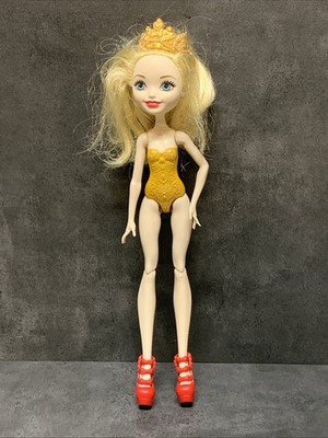 APPLE WHITE Ever After High Basic Doll READ DESCRIPTION
