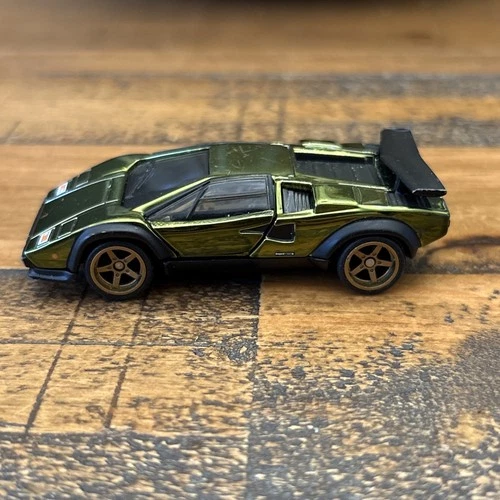 Hot Wheels 2018 Red Line Club '82 Lamborghini Countach LP500 S Green loose