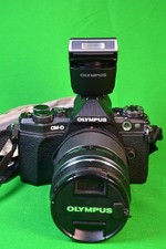 Olympus OM-D E-M5 Mark II Digital SLR Camera Black w/ 14-150mm zoom lens