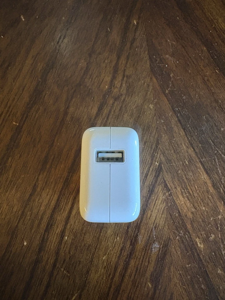 Apple 10W USB Power Adapter OEM Wall Charger A1357 for iPhone, iPad, and iPod - Image 3 of 4