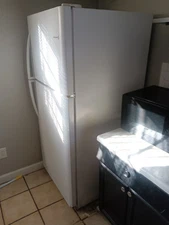 Frigidaire refrigerator top freezer bottom refrigerator