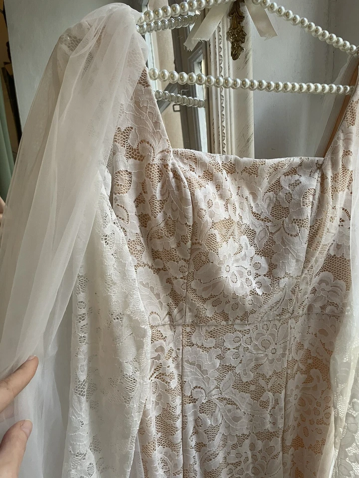 Abito Da Sposa In Pizzo - Immagine 3 di 4
