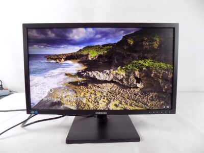 24'' Samsung S24E450BL: TN, Full-HD 1920x1080, 60Hz, 5ms, 300cd/m², VGA DVI-D TOP