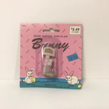 vintage 1992 beachwood ltd hand painted porcelain bunny miniature figure 2 inch