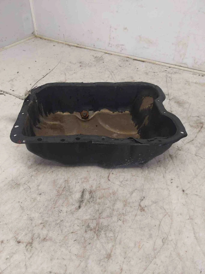 Chrysler 200 2015-17 cárter de aceite del motor (más bajo) 2,4 L solo fabricante de equipos originales 5047566AD Foto 2 de 3