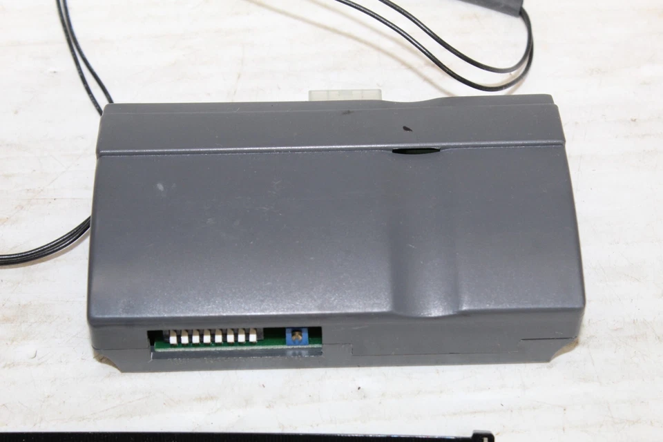 Directed 20402 Passlock 1 & 2 VATS Bypass Module Universal Alarm Bypass Module - Image 3 of 4