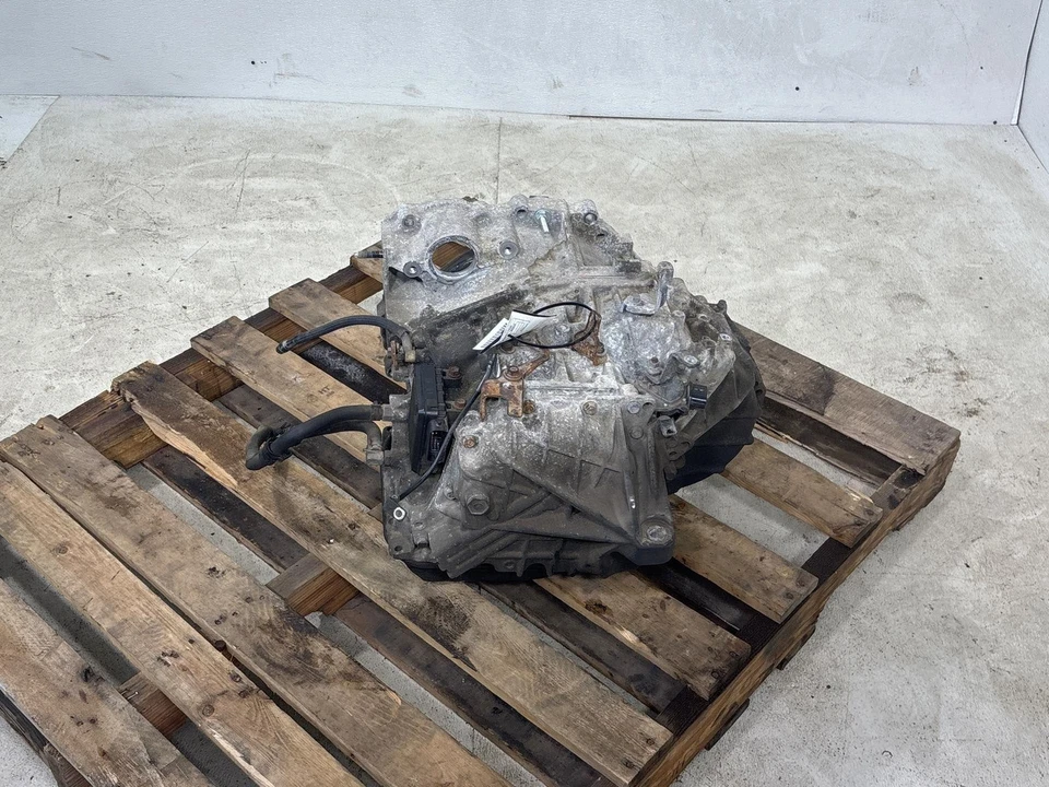 2011-2016 TOYOTA SIENNA Automatic Transmission 6 Cylinder FWD 1748652 - Image 2 of 4