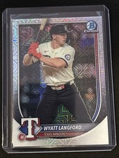 🔥Wyatt Langford 2025 Bowman #33 Chrome Mojo Refractor Rangers
