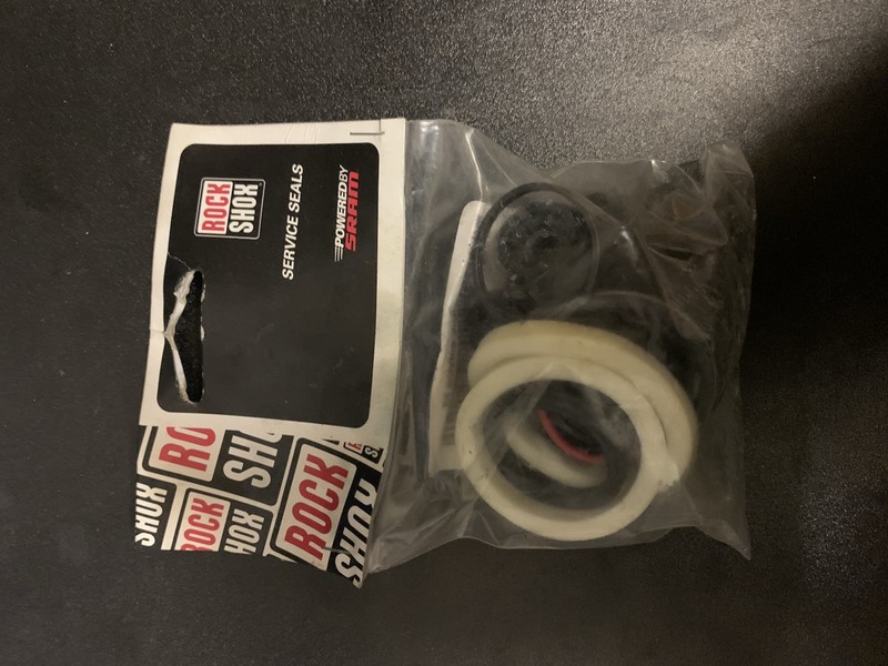 RockShox AM Fork Service Kit Basic Yari Solo Air A1 Dust Seals Foam Rings