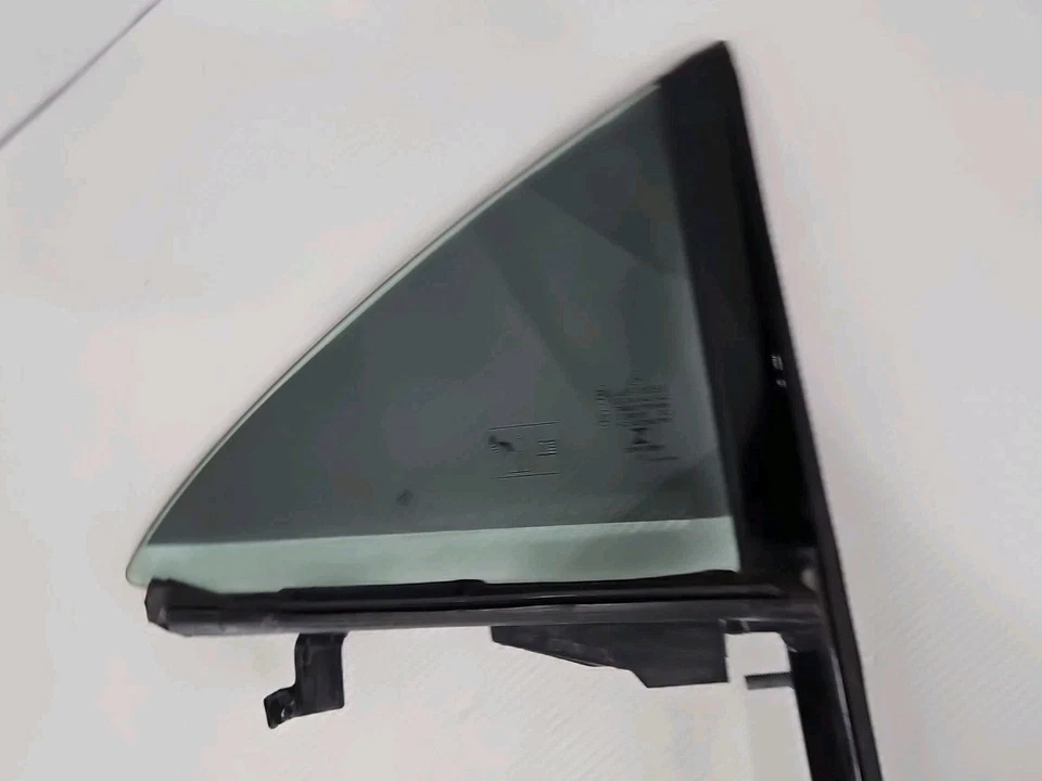 14-19 Mercedes W117 CLA250 Puerta Trasera Derecha Pasajero Cuarto Ventana Vidrio Fabricante de Equipo Original Foto 3 de 4