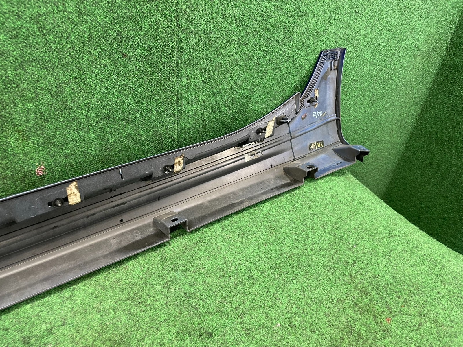 🛑 2014-2020 Maserati Ghibli Right Side Skirt Rocker Panel Molding OEM