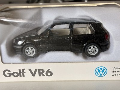 Schabak VW Golf III VR6 3-Türer 1:43 Metallmodell Schwarz Dealer Box OVP Sammler