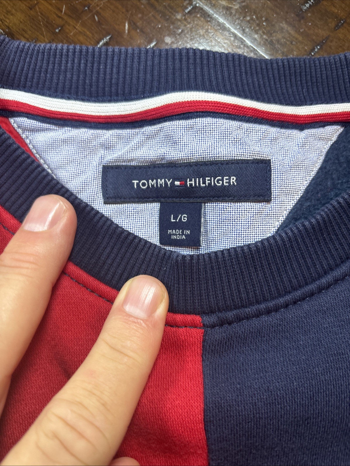 Tommy Hilfiger Essential Colorblock NYC Long Sleeve Crewneck Mens Size Large image 3