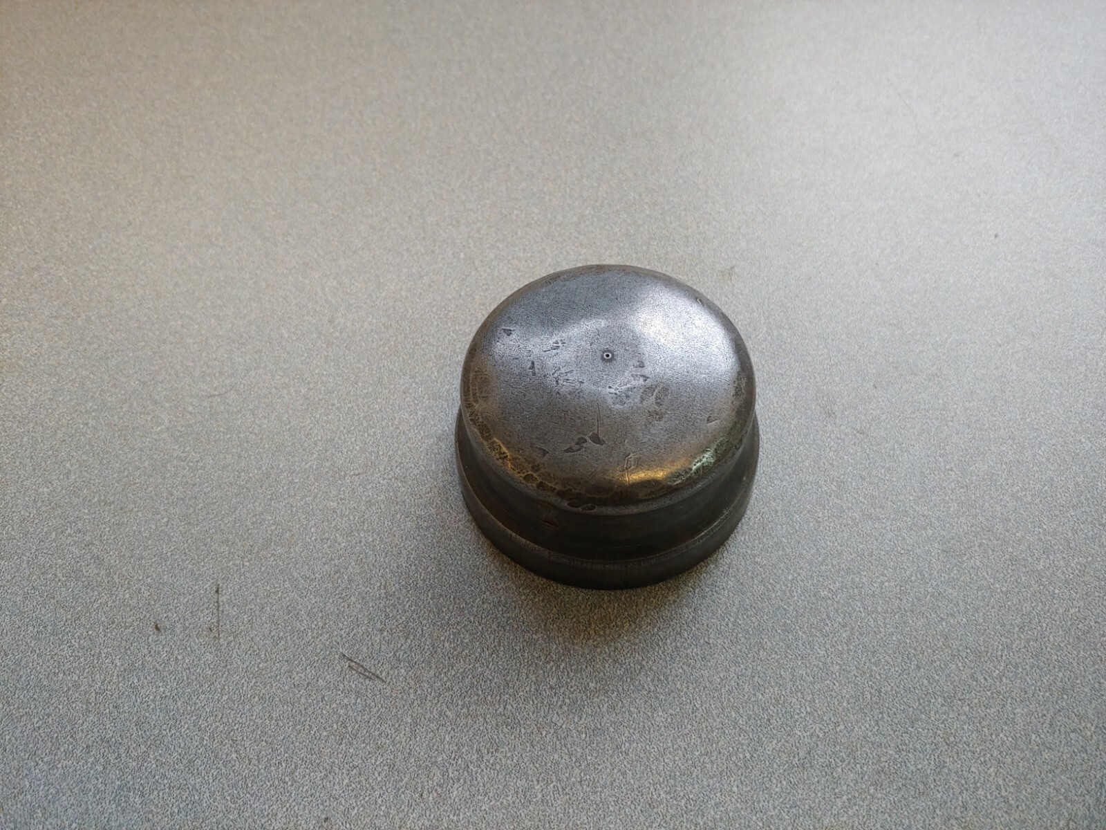 USED ORIGINAL PORSCHE 356C 911 912 914-6 FRONT WHEEL HUB GREASE CUP CAP #1