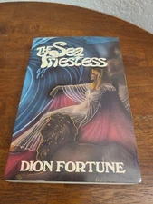 The Sea Priestess by Fortune, Dion Paperback softback Book 