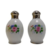 Salt & Pepper Shaker Set Flower Pattern Approx 1-1/2"x 2-3/4"