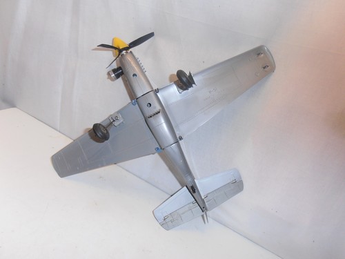 Cox 049 P-51 Sweet Cindy - Picture 10 of 11