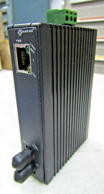  NEW BLACK BOX INDUSTRIAL MEDIA CONVERTER LMC270A-MM-ST