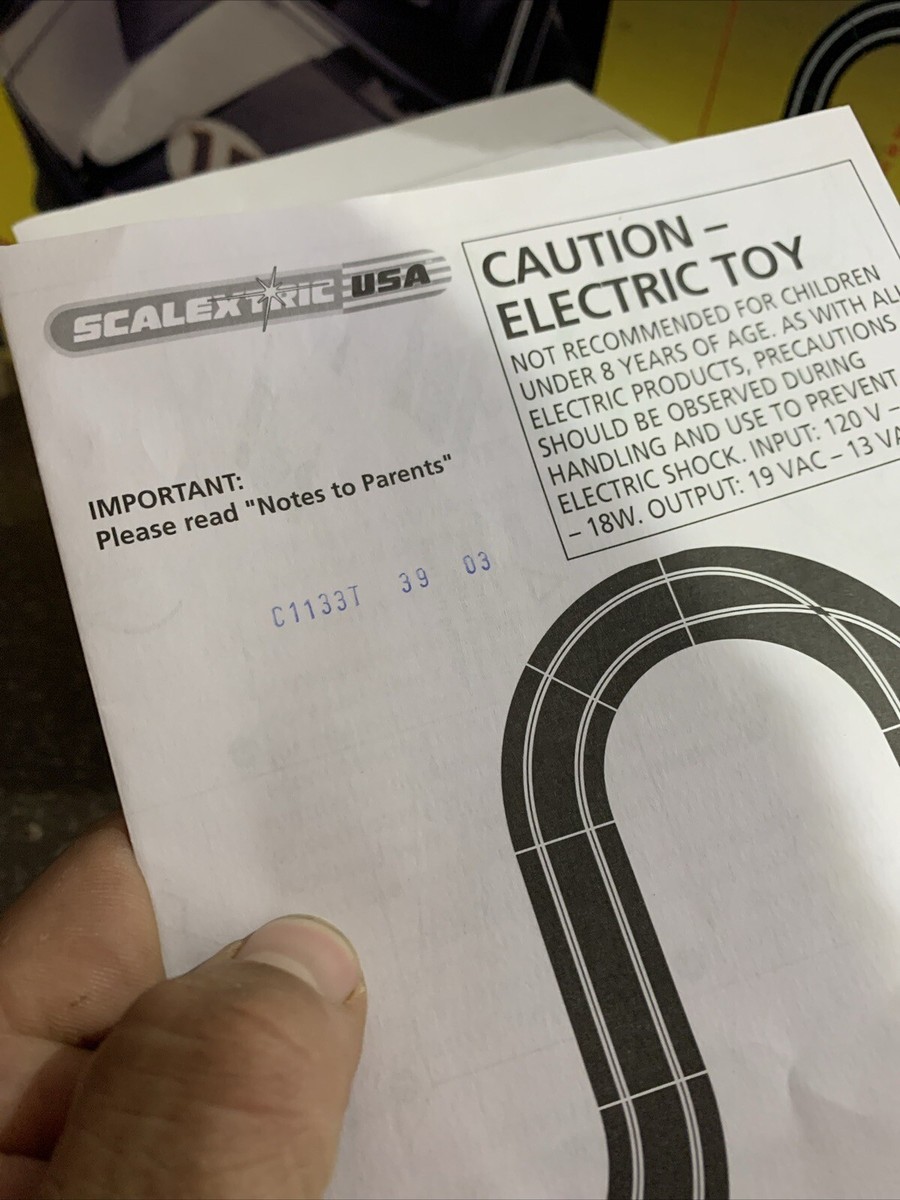 Scalextric QuattroX レーンチェンジチャレンジセット Scalextric QuattroX レーンチェンジチャレンジセット