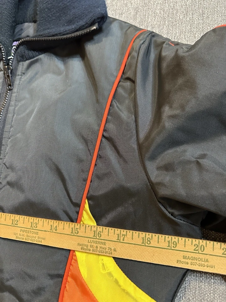 Arcticwear 北极猫 雪地摩托车 夹克 赛车外套 尺寸 M 黑色 条纹 复古 — 第 2/4 张图片