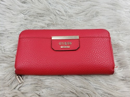 guess red clutch bag