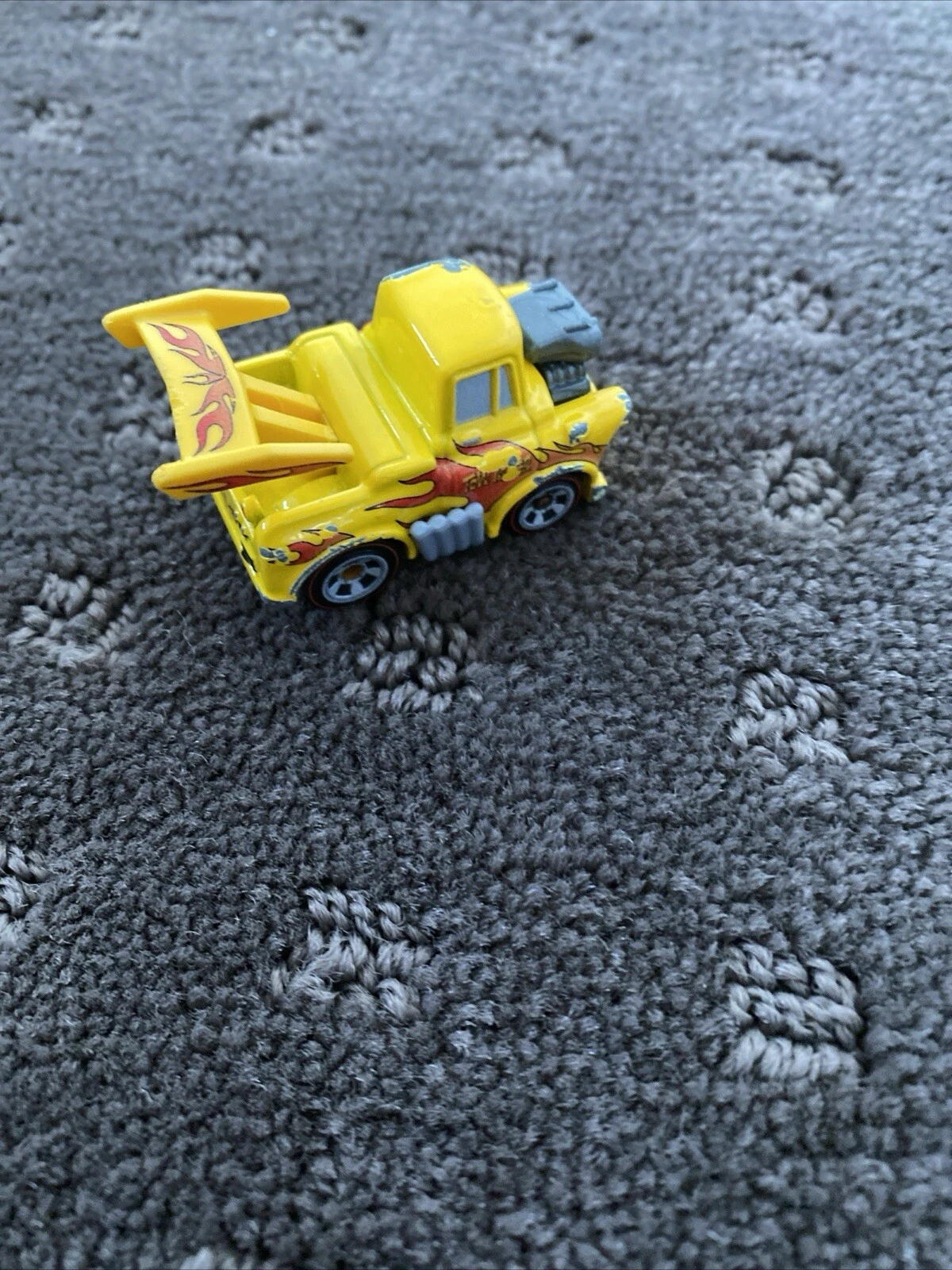 Picture 5 of 24