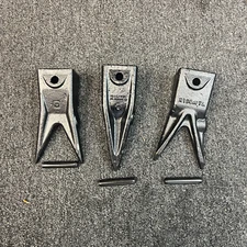 3  Pack Tiger & Twin Tiger Bucket Teeth w Roll Pins - X156TL 1 Pc, X156WTL 2 Pcs