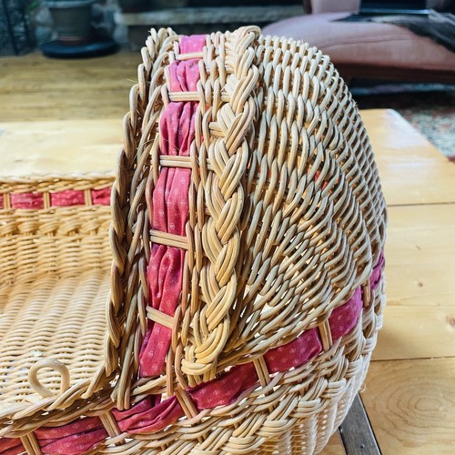 Vintage Dolls Wicker Handmade Woven In Devon Cradle Cat Bed No Dolls Include - Picture 4 of 8