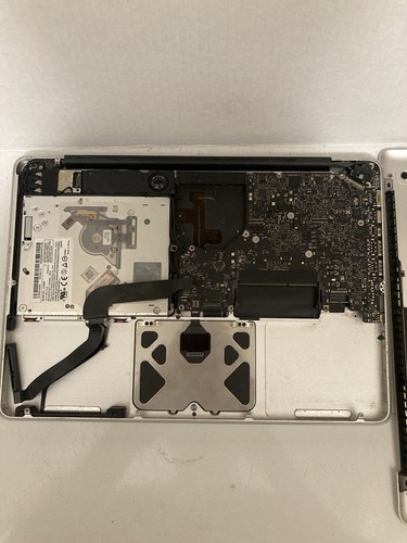 Apple MacBook Pro nel caos!! PER RICAMBI A1278 Ricambi Extra OFFERTE BENVENUTE - Foto 8 di 16