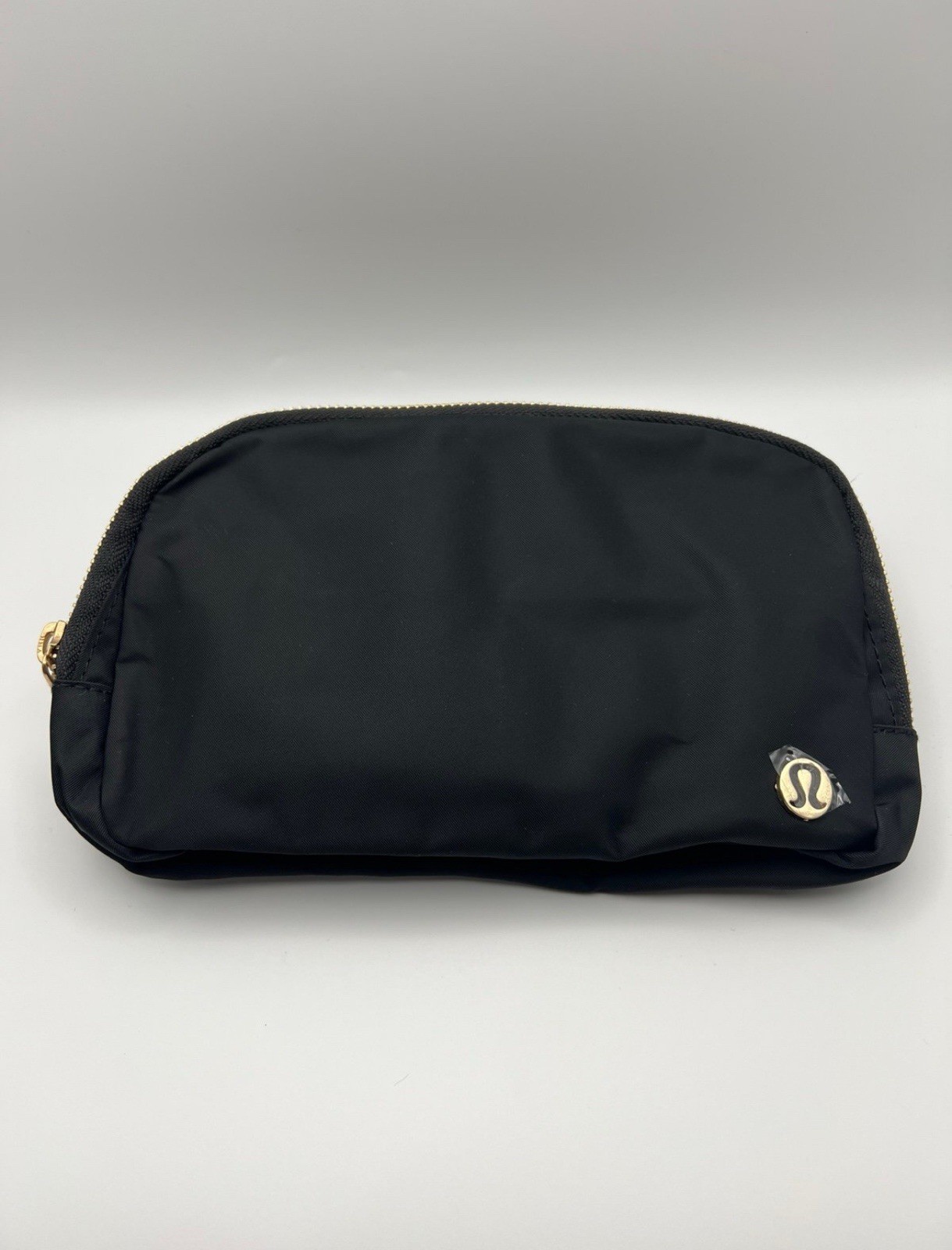 NWT Lululemon Everywhere Belt Bag in Black and Gold