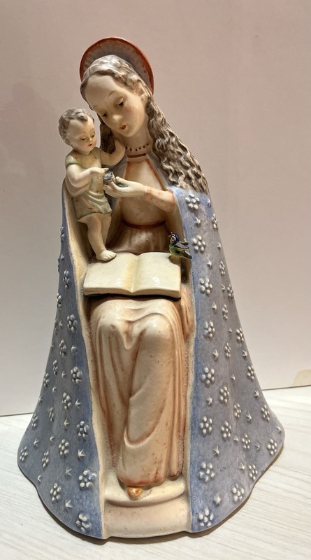 Vintage Hummel Goebel - Flower Madonna with Child - 9” TMK 10/1