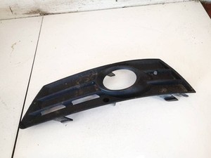 Stoßstangengitter vorne links  Volkswagen Passat DE2226478-66