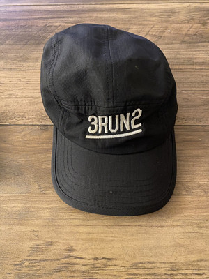 3RUN2 Black Running Cap