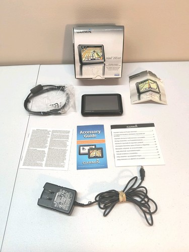 GARMIN Nuvi 265WT GPS Nav System Global Positioning System with Accessories 4.3"