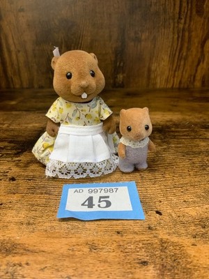Sylvanian Families schöne Bucky Biber Baby Junge und Mutter Figur ex Zustand  