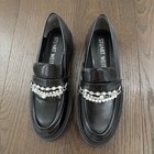 Stuart Weitzman Women’s Black Pearl Chain Loafer Flats Slip-On Round Toe — photo 2