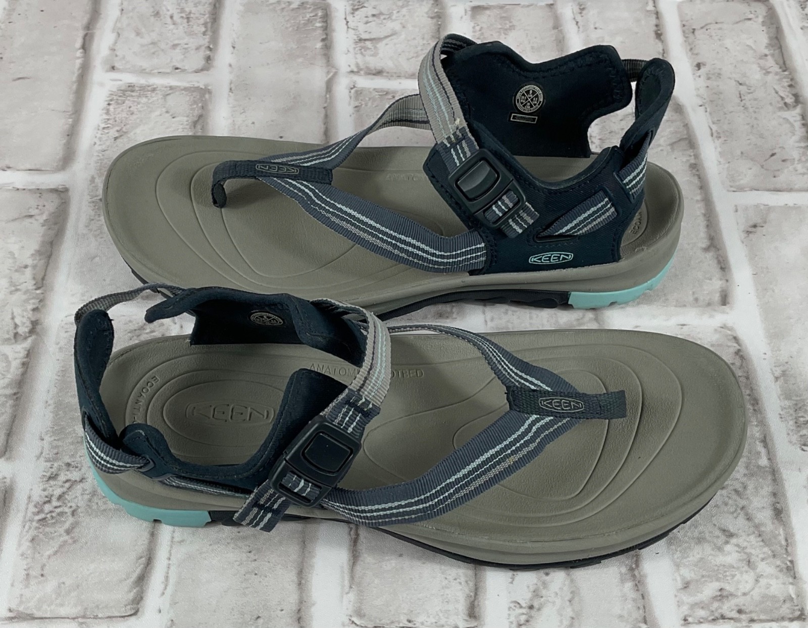 Sandali Keen donna taglia 9 grigio acqua terradora 2 punta infradito acqua
