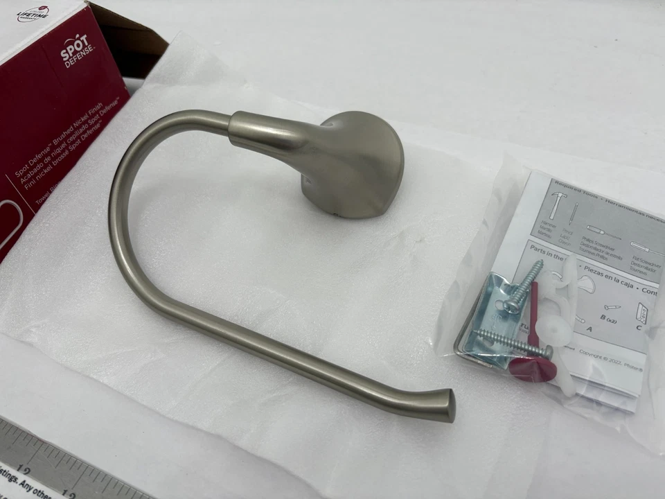 (1) NUEVO Anillo Toalla Pfister Ladera - NÍQUEL CEPILLADO - BRB-LR0GS (cosmético) Foto 2 de 4