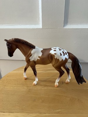 Breyer Horse Bay Pinto Long Tail