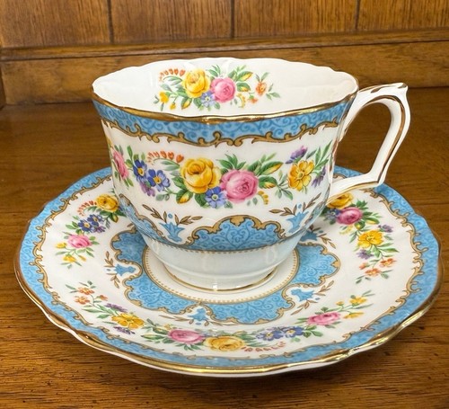Vintage Crown Staffordshire Fine English Bone China Teacup & Saucer