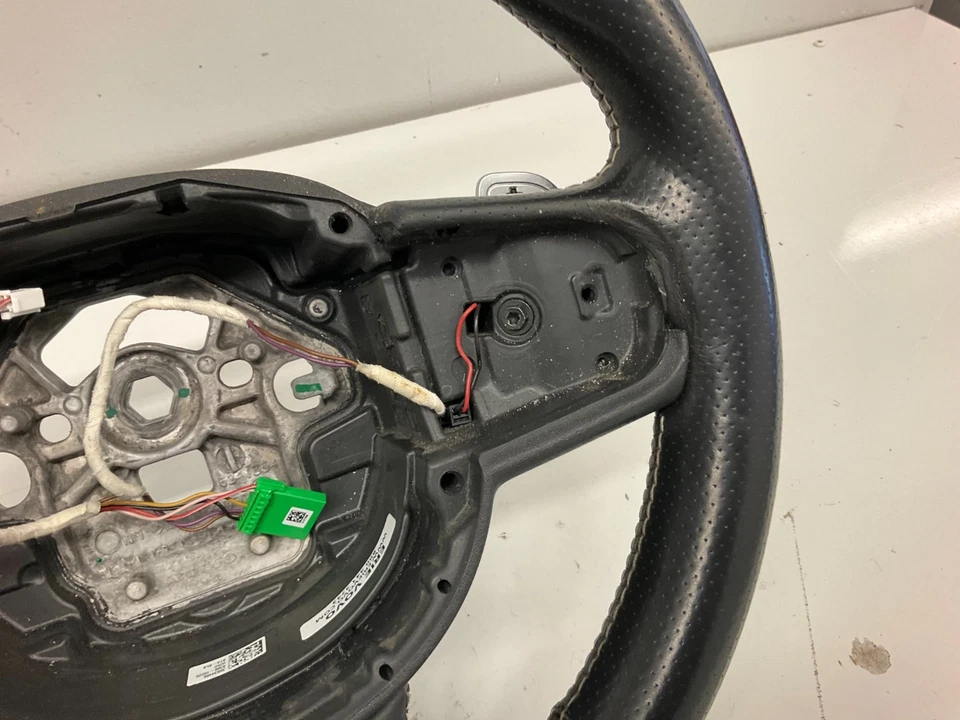 17-22 Volvo S60 V60 S90 V90 XC90 XC60 R Diseño con Volante de Cambio de Paleta Foto 3 de 4